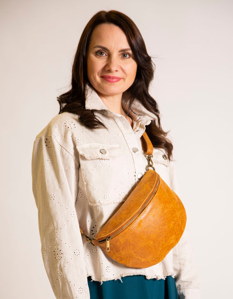 Isotta Leather Crossbody